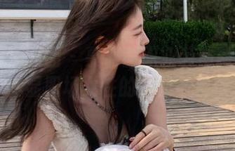 Feilin嗲囡囡 – 慕羽茜职业装最新美图更新，尽显职场女性的优雅与自信.txt