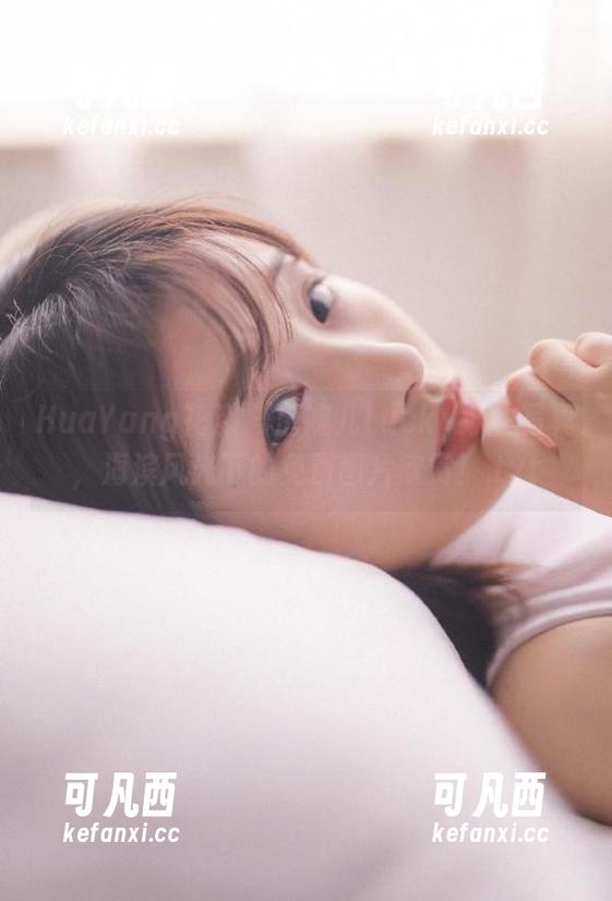 HuaYang花漾 - 唐婉儿Lucky泳衣写真，海滨风光下的免费图片欣赏！.txt