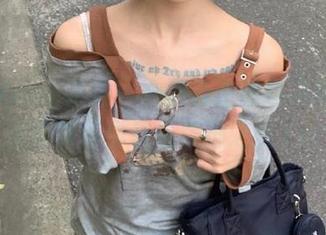 HuaYang花漾 – 心妍公主独特风格，高清图集带你领略美脚之美.txt