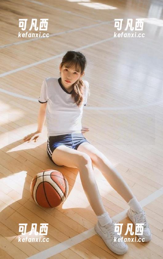 IMiss爱蜜社 - Sia职业装图集展示，带你感受职场女性的福利魅力.txt