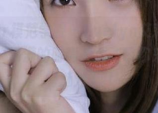 MFStar模范学院 – Evelyn艾莉网袜图库精选：满满的时尚灵感，等你来发现她的魅力.txt