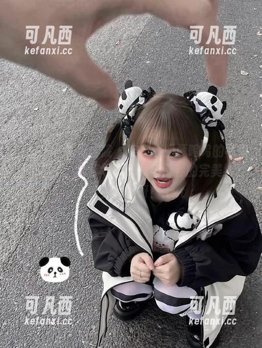 MFStar模范学院 - 定制小奶瓶呜呜的可爱吊带图集，带你领略嬉戏与青春的完美结合，快来围观呀！.txt