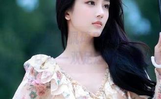 MiiTao蜜桃社 – 佩琦Pinky梦幻美足写真集精选：让每一双足迹都充满诗意.txt