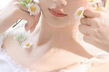 MiiTao蜜桃社 – 小草莓Berry与搭档的双人套图作品，探索青春萌动的无限可能.txt