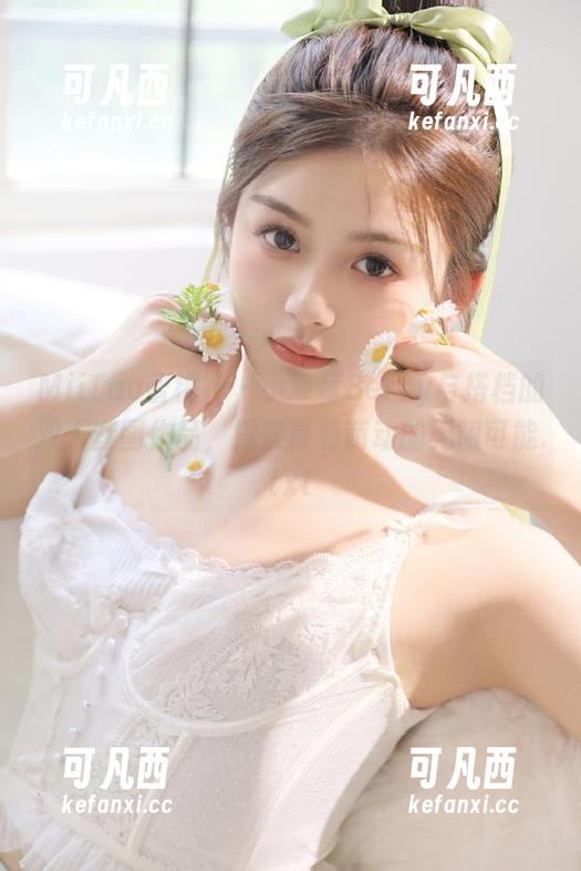 MiiTao蜜桃社 - 小草莓Berry与搭档的双人套图作品，探索青春萌动的无限可能.txt