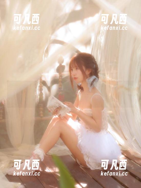 梦幻海滩：观看MissWarmJ穿着雷姆泳装服装的绝美写真，感受夏日气息！.txt