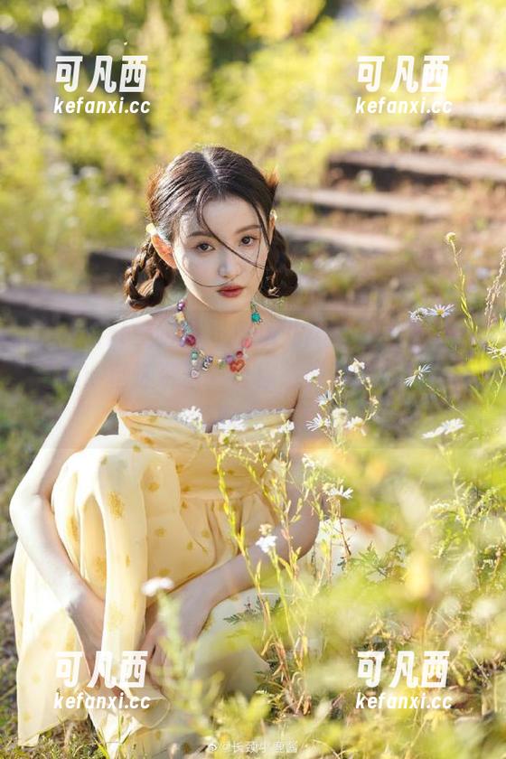 MyGirl美媛馆 - 唐琪儿il红裙梦幻写真合集：精选资源，让你感受她的青春活力与优雅.txt