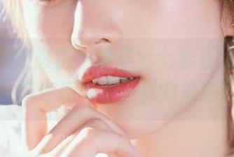 MyGirl美媛馆 – 李李七七喜喜连衣裙写真作品，带你感受不一样的浪漫氛围.txt