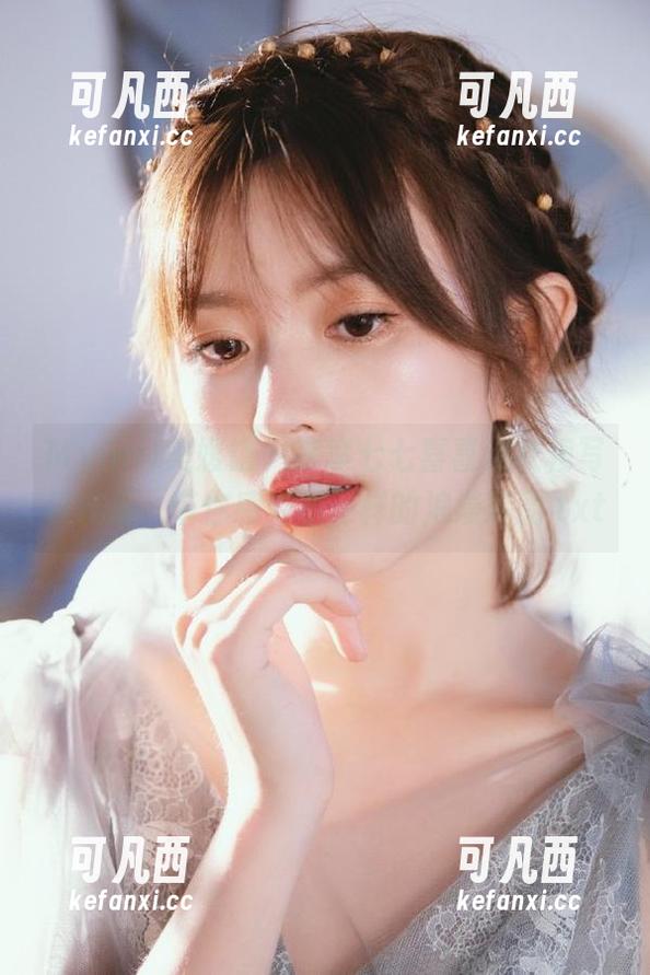 MyGirl美媛馆 - 李李七七喜喜连衣裙写真作品，带你感受不一样的浪漫氛围.txt