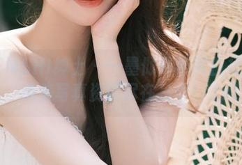 SHENSHI绅士 – 一墨倾情奉献白裙图包，绝美写真资源尽在其中！.txt