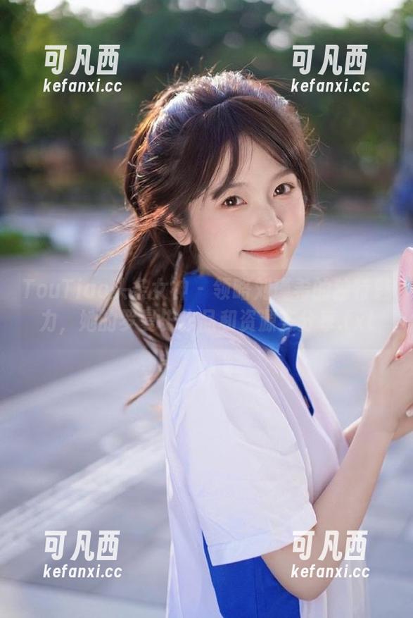 TouTiao头条女神 - 领略刘瑾希的独特魅力，她的罗曼史作品和资源齐分享.txt