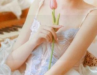 UGirls尤果网 – 奶茶Emily灰丝写真作品集下载：即刻获取这位博主的视觉盛宴，别样风情尽收眼底！.txt