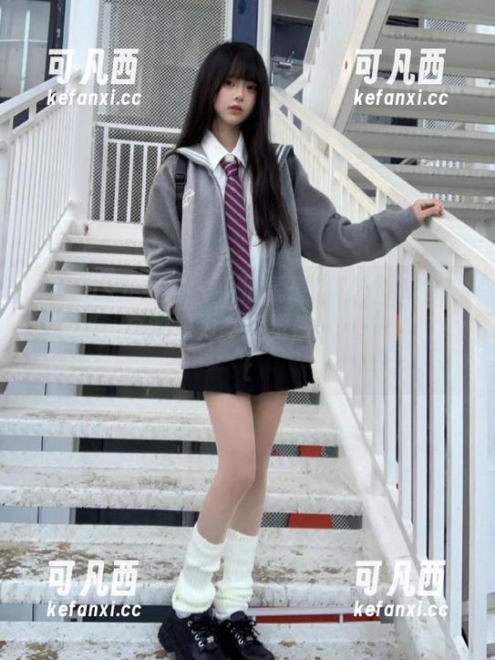 UGirls尤果网 - 小潘鼠最新JK写真内容大揭秘，真的是为“视觉盛宴”而生？.txt