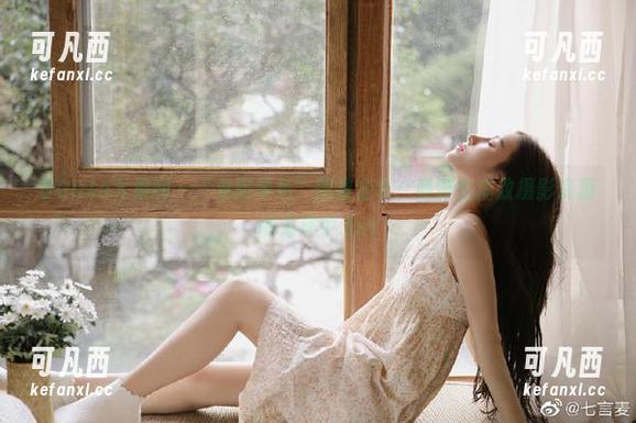 UGirls尤果网 - “易阳黑色”图集分享：畅游在精致摄影资源的海洋中.txt