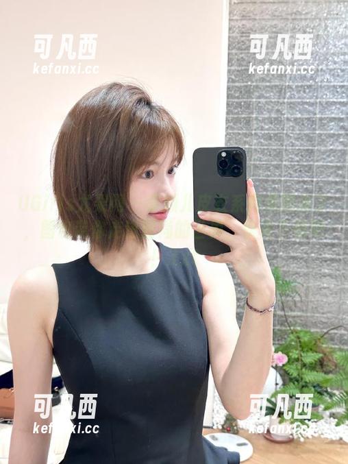 UGirls尤果网 - 李颜儿皮衣系列美图来了，图包带你走进时尚的世界，快来下载吧！.txt