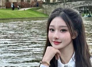 UGirls尤果网 – 高清原图欣赏：诗朵雅短裤时尚摄影，视覺盛宴不容错过.txt