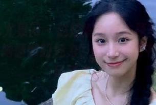 UGirls尤果网 – 赵娜娜浴室主题写真美图：捕捉她慵懒的魅力，展现水光中的柔美风情.txt