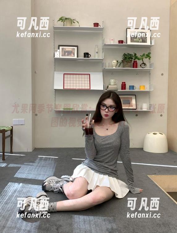 尤果网季节套图欣赏：带你领略每一张原图的视觉盛宴！.txt