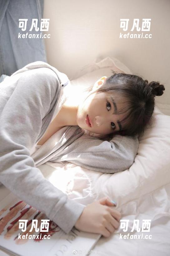 领略Uhye(이유혜)校园风景作品：探索令人惊艳的摄影资源.txt