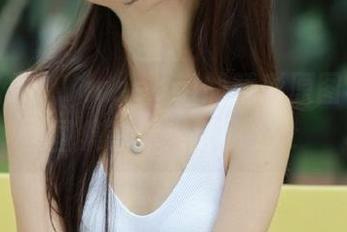 夏日绽放：Vinnegal的精彩原图与多样图集等你来探秘.txt