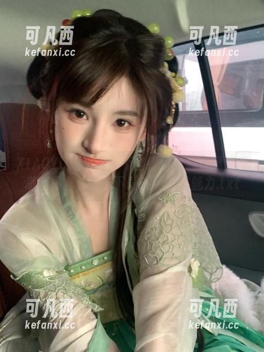 XIAOYU语画界 - 不容错过！杨紫嫣油亮高清写真，免费下载感受艺术魅力.txt