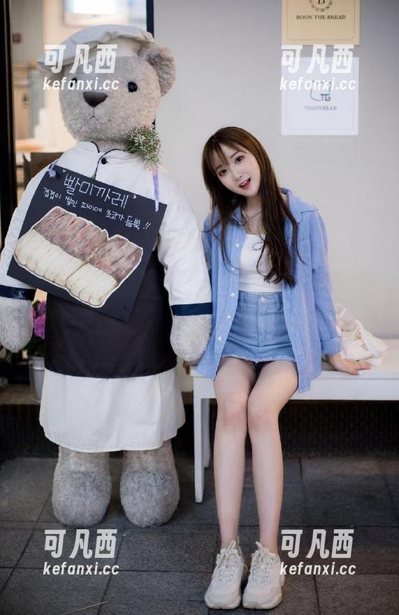 XIAOYU语画界 - 林星阑黑色写真美图图包，带你体验独特的艺术之旅！.txt