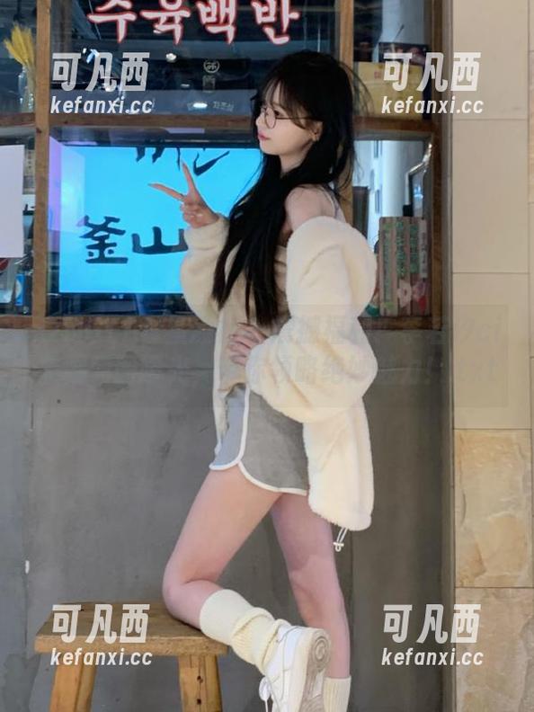 XINGYAN星颜社 - 震撼福利！李若汐ci美脚原图曝光，带你领略绝妙魅力！.txt