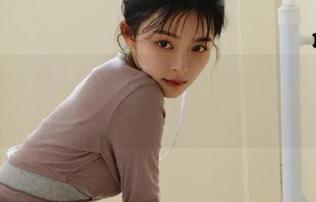 Xiuren秀人网 – 久久aimee白衬衫写真合集：无圣光外的真实与自然瞬间.txt