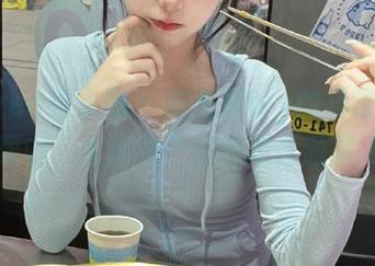 Xiuren秀人网 – 在九尾Ivy的日常美图资源中，寻找属于你的灵感源泉.txt