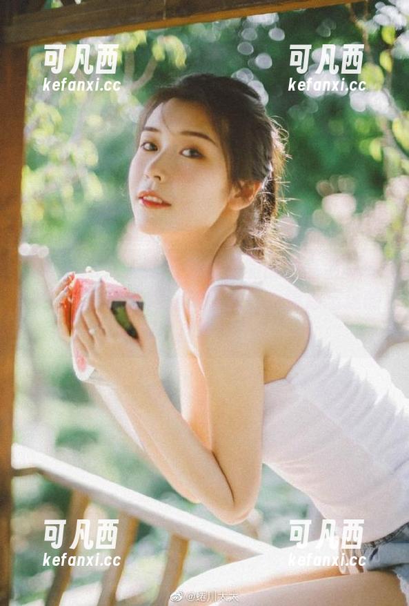 Xiuren秀人网 - 初梦瑶的厨娘高清写真集，带你走进她的美味人生，流连忘返的视觉盛宴！.txt