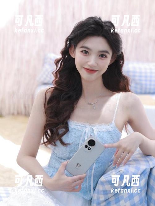 Xiuren秀人网 - 享受阳光与水的碰撞，区静瑶私拍泳池作品独特风格.txt