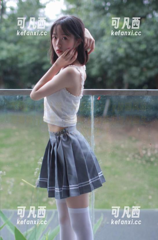 Xiuren秀人网 - 周于希Sally校园风格写真照片合集：展现青春的活力与校园生活的无尽魅力.txt
