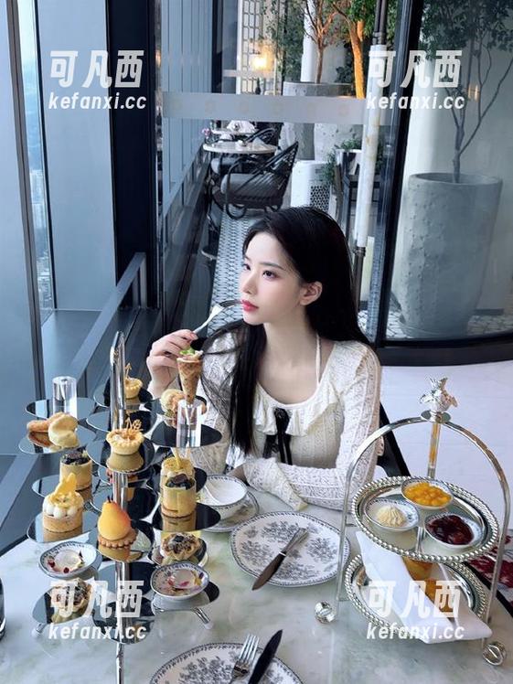 Xiuren秀人网 - 周于希sandy学妹的写真图集，探寻她的艺术创作作品.txt
