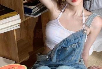 Xiuren秀人网 – 夏可馨amii长腿图包震撼更新，让你怀疑是不是造物主调皮了！.txt