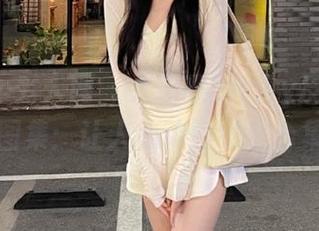 Xiuren秀人网 – 大琪琪Emily皮衣风格写真图集：让人心动的绝美合集.txt
