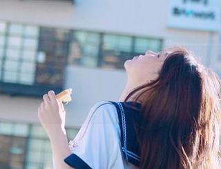 Xiuren秀人网 – 不可错过的奶茶味的包子图集：白丝美照，快来下载吧！.txt