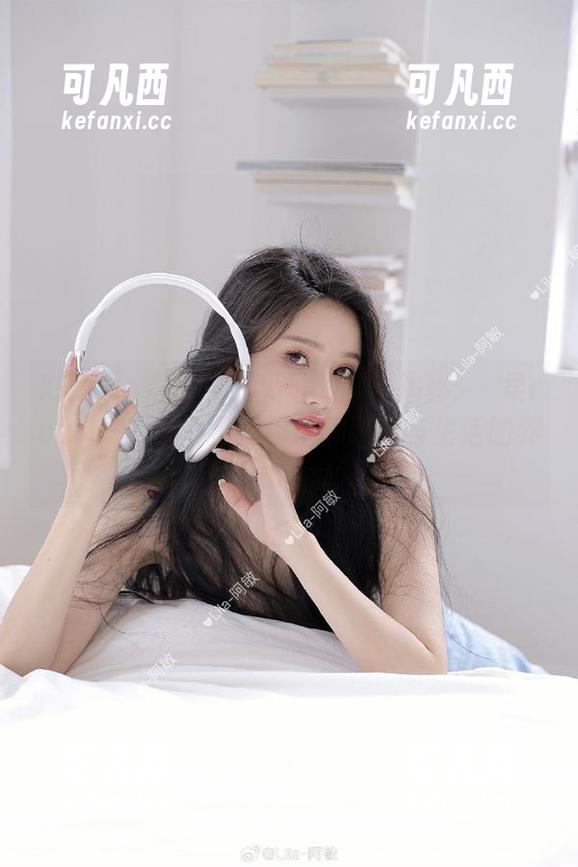 Xiuren秀人网 - 无圣光原图揭秘：媃柔rourou毛衣写真如何打破时尚与生活的界限.txt