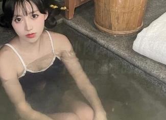Xiuren秀人网 – 小肉肉咪的粉色高清套图，感受每一个细腻温暖的瞬间.txt