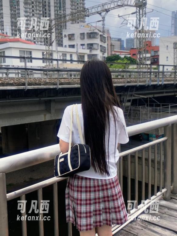 Xiuren秀人网 - 精选戴允祺zoe礼服写真，记录她每一个动人的瞬间.txt