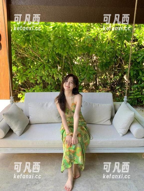 Xiuren秀人网 - 文芮jeninfer的美腿摄影，高清壁纸让你沉浸在美丽的视觉享受中！.txt