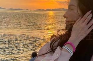 Xiuren秀人网 – 浴缸里的小确幸：杨紫嫣Cynthia写真图包带你享受生活.txt