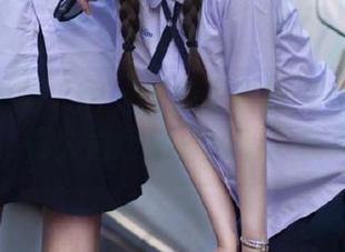 Xiuren秀人网 – 王俪丁呀新发布的高清写真集，秘书角色别样风情尽在其中.txt