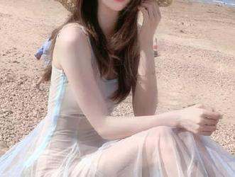 Xiuren秀人网 – 白小喵化身旗袍女神：精彩网盘写真合集，快来感受她的魅力！.txt