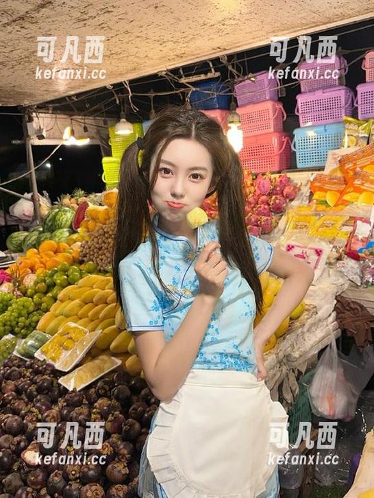 Xiuren秀人网 - 礼赞优雅：盼盼已鸠灰丝写真合集分享，感受摄影艺术的魅力.txt