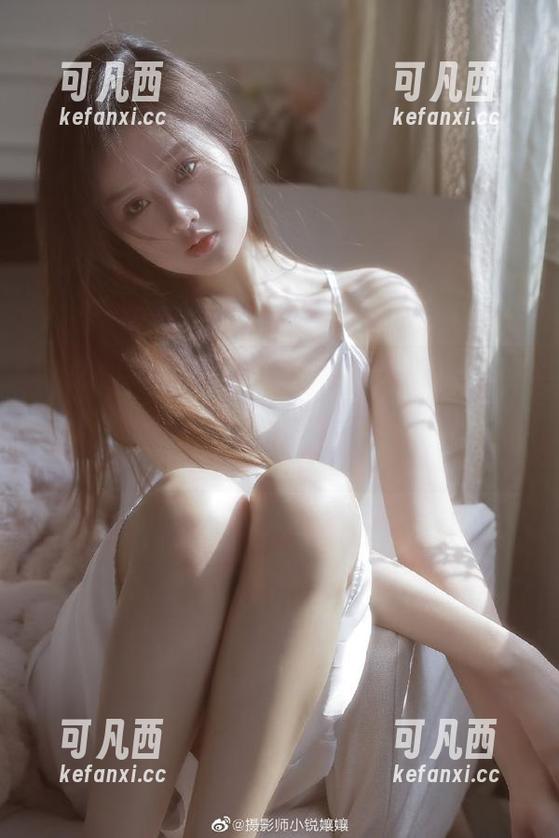 Xiuren秀人网 - 童千艺cara灰丝写真集全新上线，图包下载超简单，快来收集吧！.txt