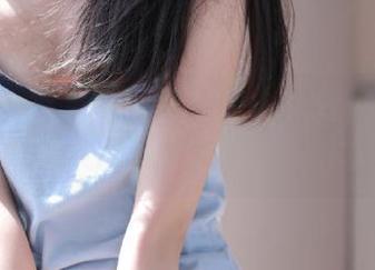 Xiuren秀人网 – 透过良人非爱人的镜头，畅享眼镜美图图包的视觉艺术体验.txt