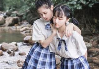 Xiuren秀人网 – 萌琪琪Irene全新粉色套图更新，瞬间点燃你的少女心！.txt
