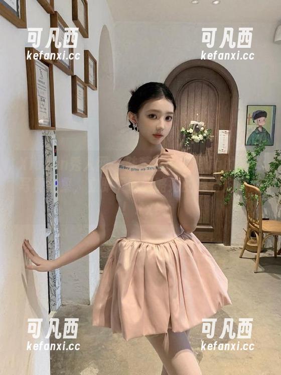 Xiuren秀人网 - 陆萱萱cecillia的秘书写真全集，立即下载领略她的独特韵味吧！.txt