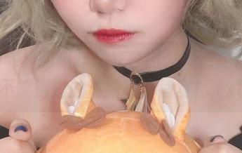 Yoko宅夏的猫咪内衣套图，绝对是你今夏不能错过的清新写真盛宴！.txt
