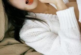 YouMi尤蜜荟 – 深入宋KiKi的御姐世界：一组充满魅力的写真图库推荐.txt